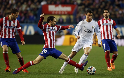 Ronaldo tỏa sáng, Atletico Madrid chính thức thành cựu vô địch