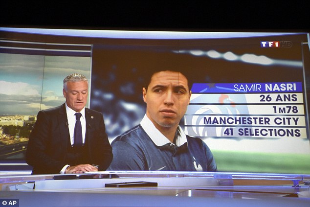 HLV tuyển Pháp bị chửi vì không cho Nasri dự World Cup