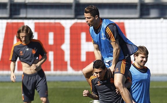 Ronaldo không được dưỡng sức cho “siêu kinh điển”