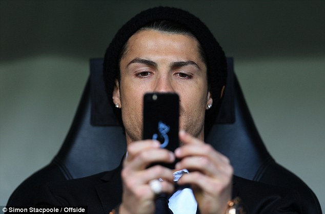Ronaldo chấn thương trogn giai đoạn căng thẳng nhất