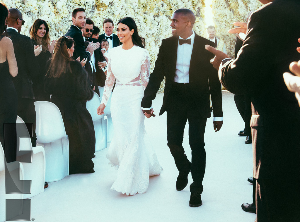 Đ&aacute;m cưới l&atilde;ng mạn của Kanye West v&agrave; Kim Kardashian.
