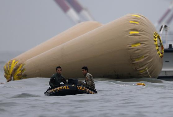 Ảnh Reuters