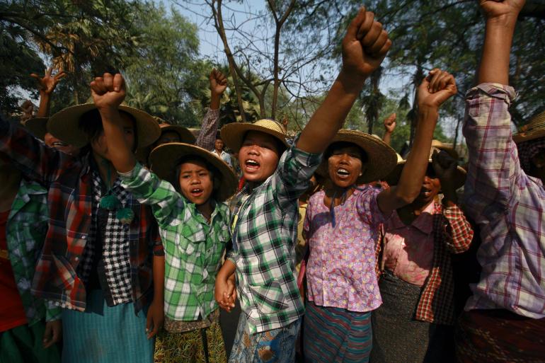 Người biểu t&igrave;nh Myanmar phản đối c&ocirc;ng ty Wanbao khai th&aacute;c mỏ