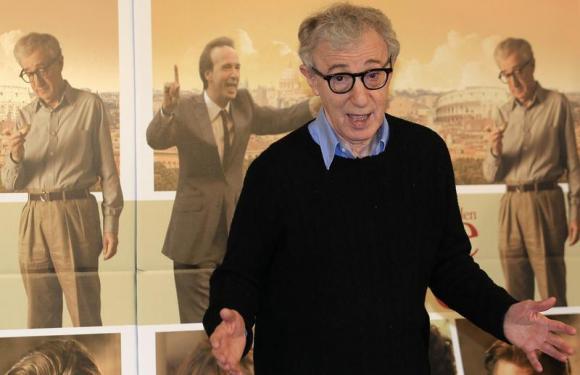 Không điều tra vụ Woody Allen bị tố sàm sỡ con gái nuôi