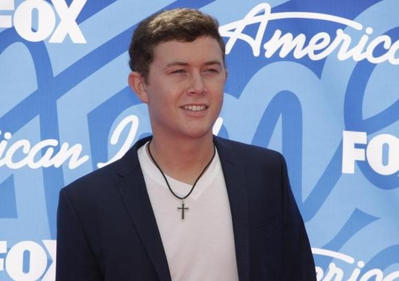 Ca sĩ Scotty McCreery bị cướp táo tợn tại nhà
