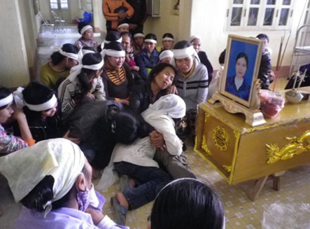 “Mốt” ăn vạ