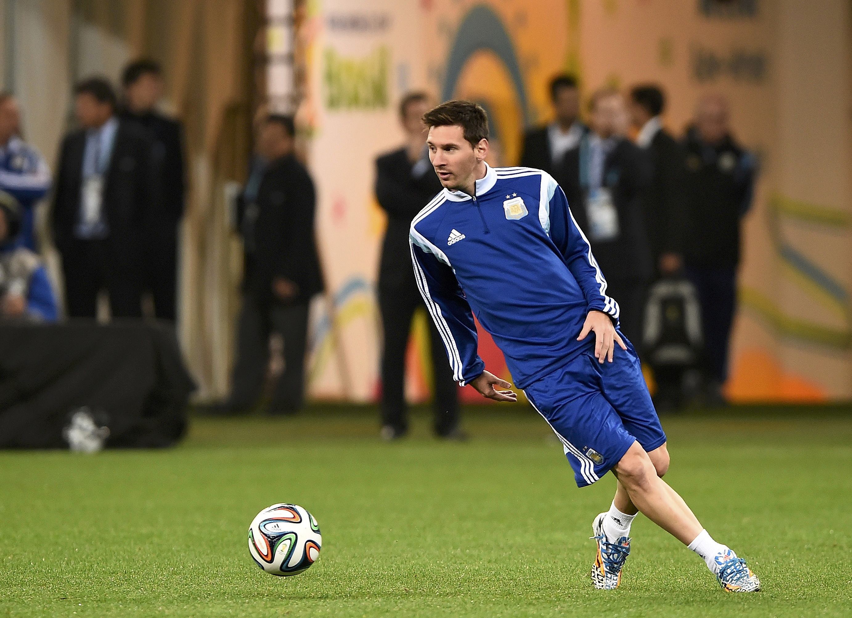 Mọi th&agrave;nh bại của Argentina đều tr&ocirc;ng chờ v&agrave;o mỗi Messi