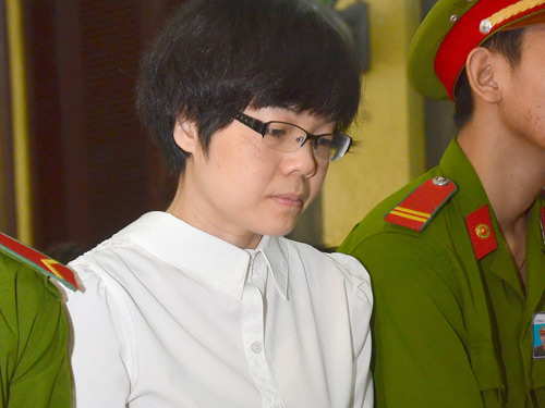 Si&ecirc;u lừa Huỳnh Thị Huyền Như tại phi&ecirc;n t&ograve;a sơ thẩm