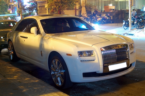 Rolls-Royce Ghost sành điệu với bộ vành HRE.