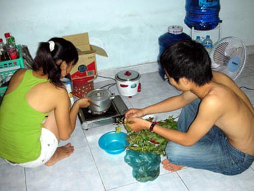 Mấy bạn trong khu trọ bảo tôi là thằng khùng!