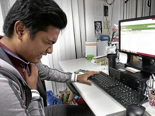 Thời gian cơn đau thắt ngực&nbsp;chỉ k&eacute;o d&agrave;i v&agrave;i gi&acirc;y đến v&agrave;i ph&uacute;t, thường kh&ocirc;ng qu&aacute; 5 ph&uacute;t