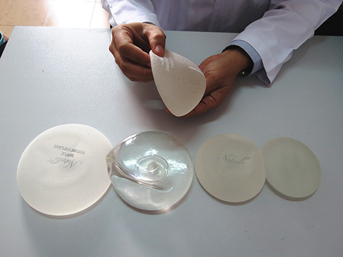 Chọn túi ngực phù hợp