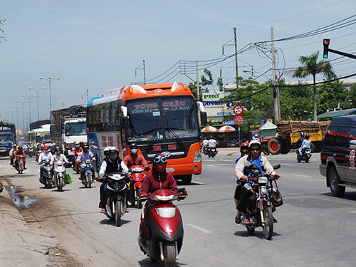 Sống gần xa lộ dễ bị cao huyết áp