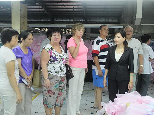 Cán bộ Công đoàn phải gương mẫu