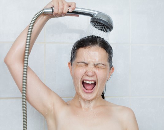 Những thói quen làm bạn tốn tiền lãng xẹt