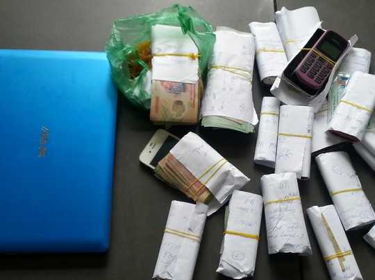 Phá đường dây cá độ bóng đá trên 37,7 triệu USD