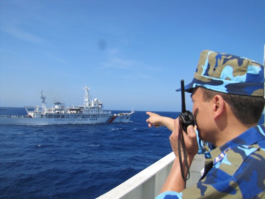 Ngày 16-5, Việt Nam vẫn duy trì lực lượng như ngày 15-5. Còn Trung Quốc, bên cạnh việc duy trì tàu quân sự và 2 máy bay tuần thám, số tàu của Trug Quốc đã tăng lên, tổng số tại khu vực giàn khoan là 126 tàu.