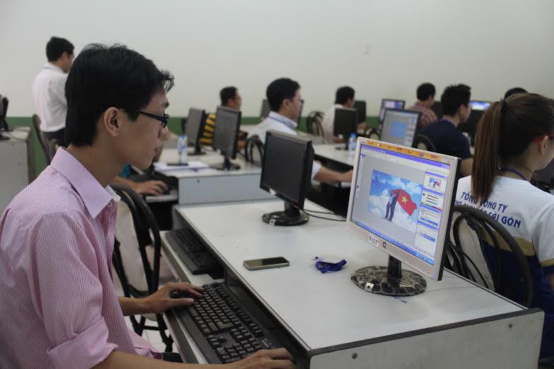 Thi thiết kế tranh cổ động về biển đảo