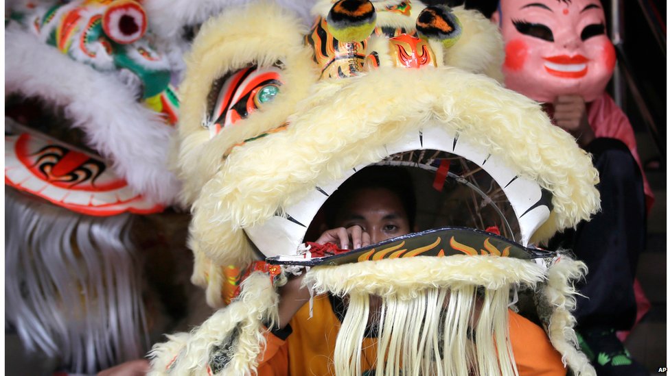 Múa lân đón Tết Giáp Ngọ ở Manila - Philippines. Ảnh: AP