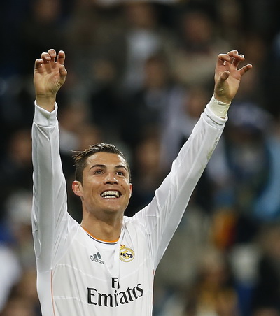 Ronaldo - Ứng vi&ecirc;n danh hiệu Quả b&oacute;ng v&agrave;ng 2013