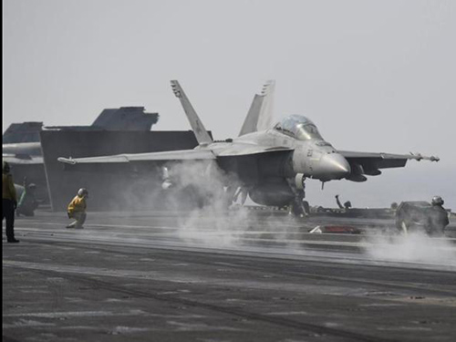 Việc Tổng thống Barack Obama tr&igrave; ho&atilde;n kh&ocirc;ng k&iacute;ch IS ở Syria khiến nhiều nghị sĩ Mỹ thất vọng Ảnh: EPA