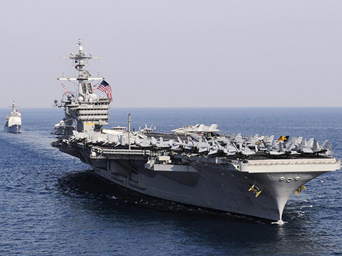 T&agrave;u s&acirc;n bay USS Carl VinsonẢnh: blog.usnavyseals.com
