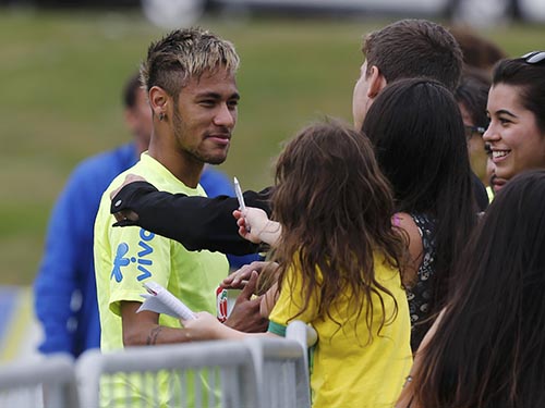 BRAZIL - MEXICO: Neymar không ngại thẻ phạt