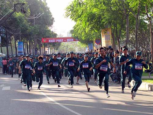 Khối d&acirc;n qu&acirc;n xuất ph&aacute;t