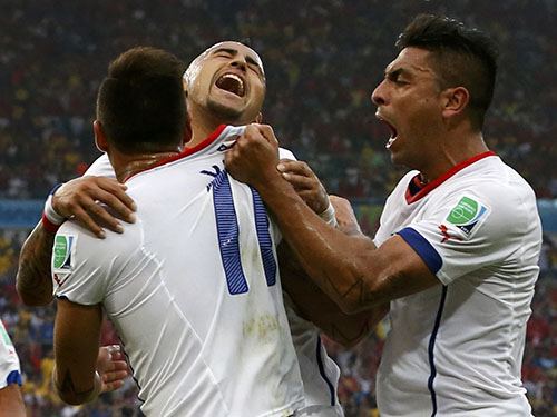 Chile tuyên bố sẽ tung đội hình mạnh để giành ngôi đầu bảng B của Hà Lan Ảnh: REUTERS