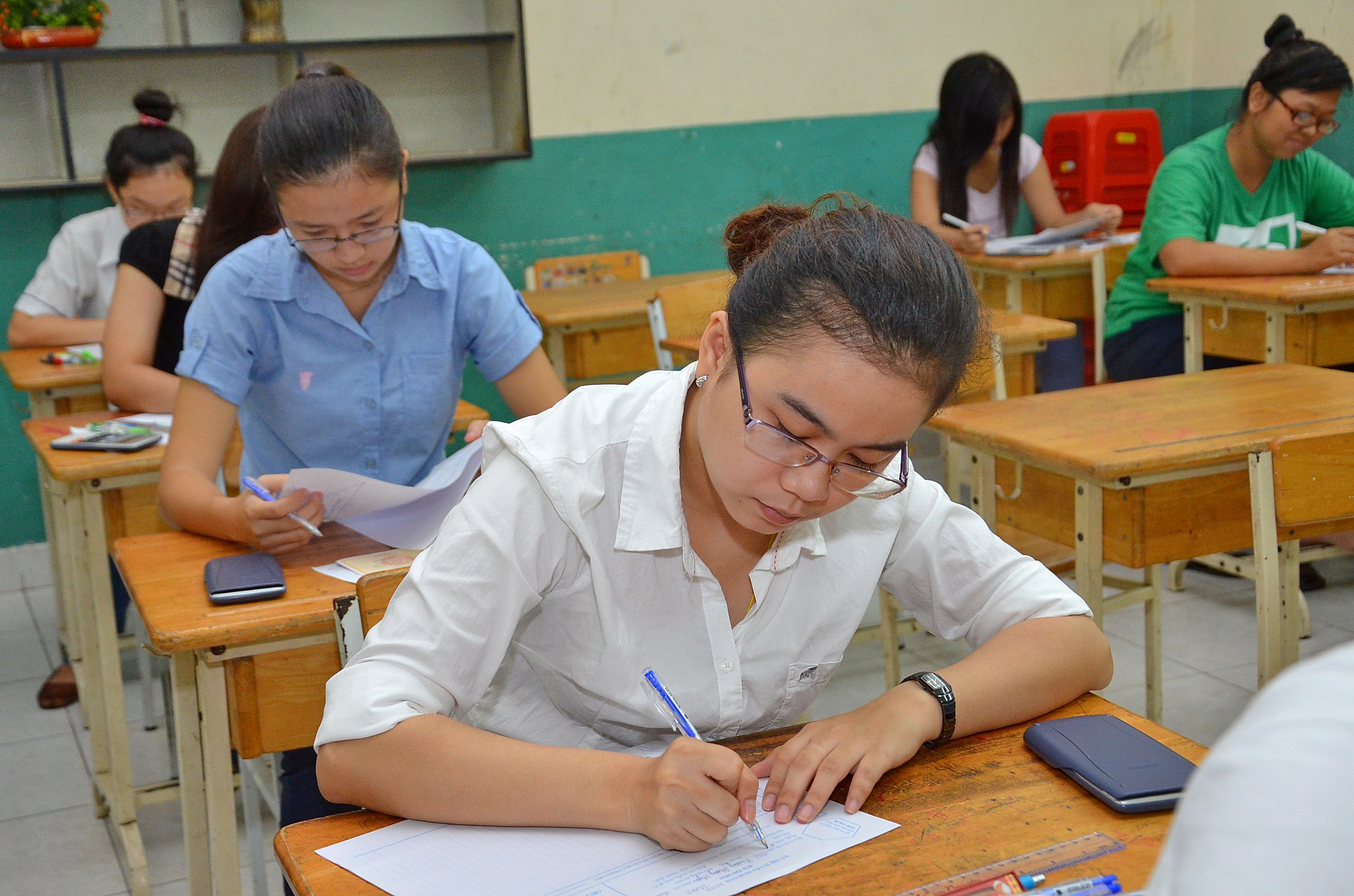 Bộ GD-ĐT đưa ra 4 phương &aacute;n lịch thi tốt nghiệp THPT 2014
