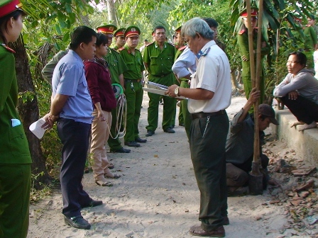 Bắt một chấp hành viên thi hành án "thụt két"