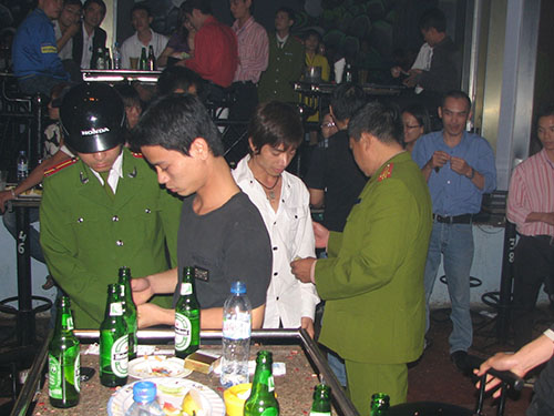 Triệt đường giang hồ đất cảng