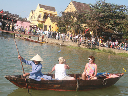 Trúng mùa du lịch