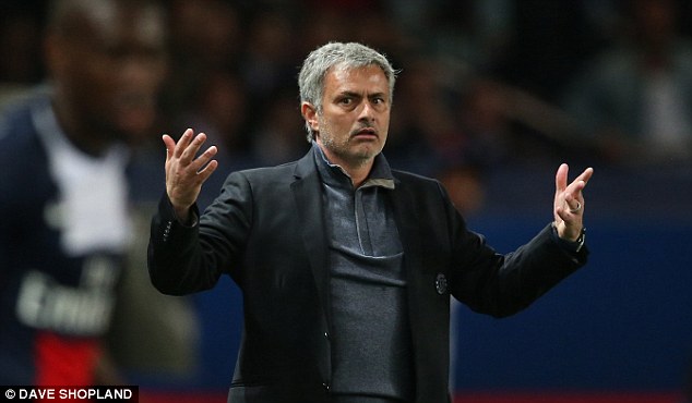 &Ocirc;ng Mourinho kh&ocirc;ng hiểu chuyện g&igrave; đ&atilde; xảy ra