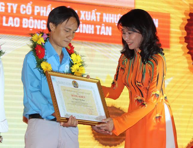 Phong trào thi đua góp phần nâng chất đội ngũ CNVC-LĐ