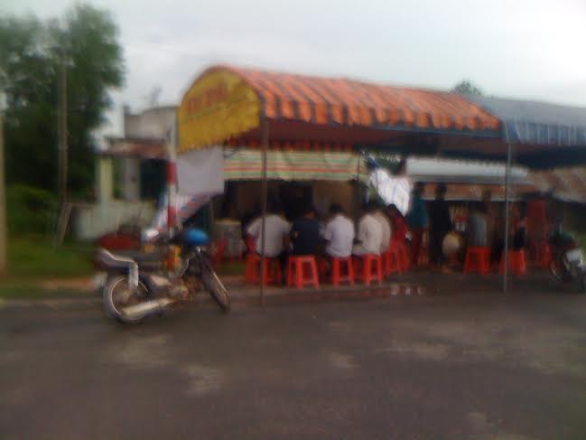 Gia đ&igrave;nh tổ chức tang lễ cho anh N.
