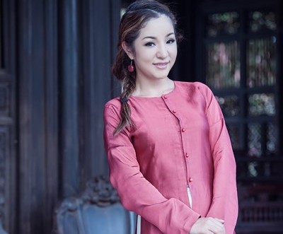 Thúy Nga: “Áo bà ba đơn giản mà nên chuyện”