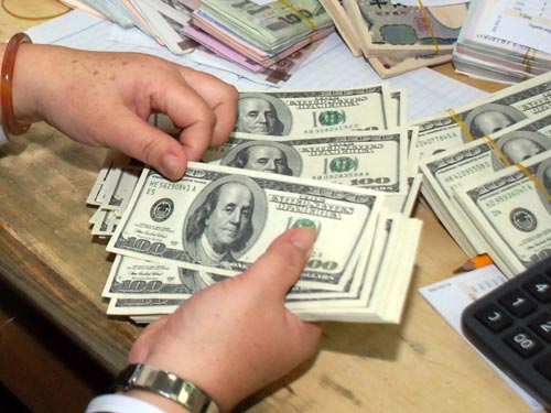 USD tăng do kỳ vọng điều chỉnh tỉ giá