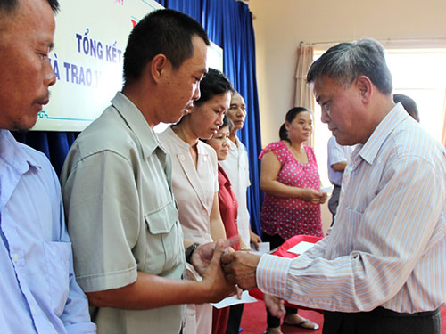 Nhiều hoạt động hỗ trợ CNVC-LĐ khó khăn