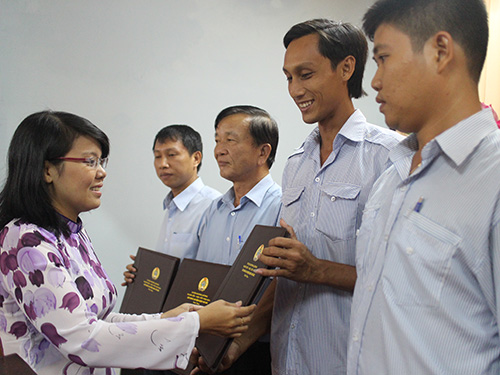 Tuyên dương điển hình học tập Bác