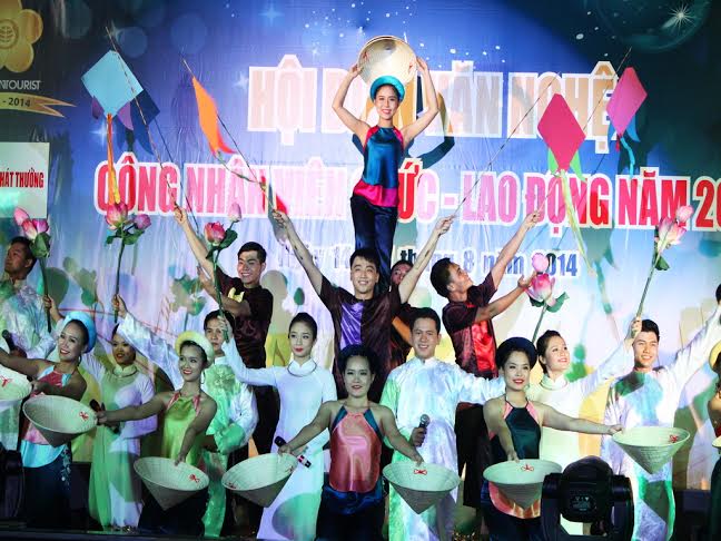 Một tiết mục tại đêm công diễn hội diễn văn nghệ Saigontourist
ẢNH: THANH NGA