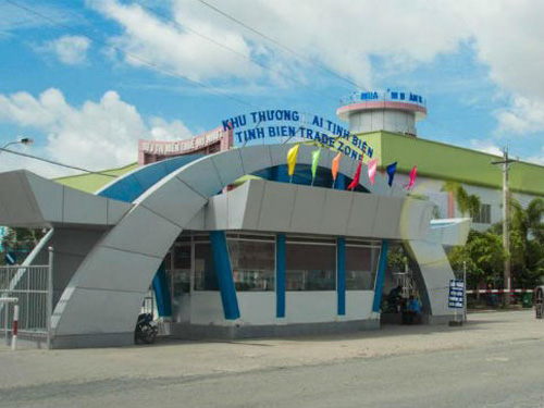 "Xin” Thủ tướng cho bán miễn thuế 40.000 chai rượu ngoại sắp hết “đát”