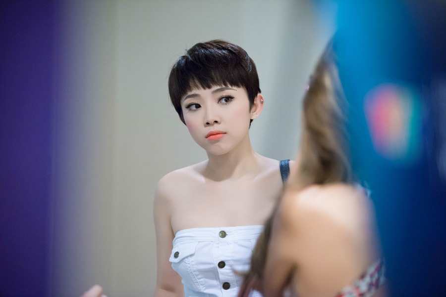 Tóc Tiên áp lực khi hát tại Hà Nội