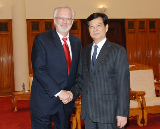 Thủ tướng Nguyễn Tấn Dũng tiếp Đại sứ Mỹ David Shear nh&acirc;n dịp Đại sứ kết th&uacute;c nhiệm kỳ c&ocirc;ng t&aacute;c tại Việt Nam
