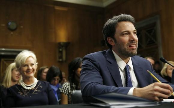 Chơi quá giỏi, Ben Affleck bị sòng bạc ở Las Vegas cấm