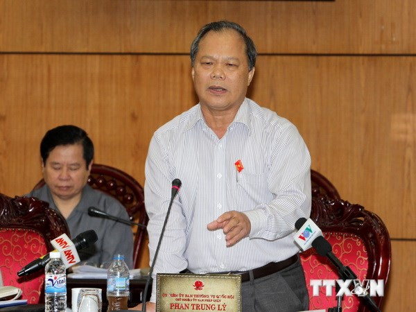 Luật pháp Việt Nam “quá cũ kỹ”?