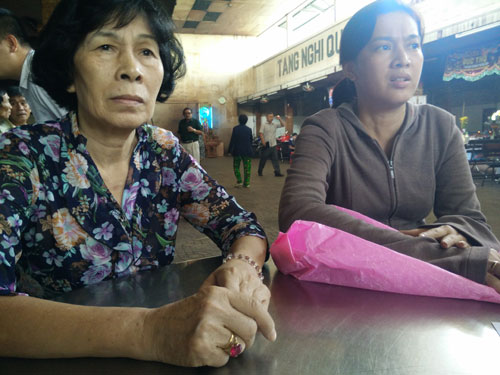 Một người đàn ông tự thiêu ở quận 5