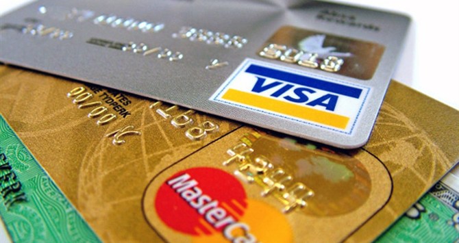 Kh&ocirc;ng phải người d&ugrave;ng n&agrave;o cũng c&oacute; thẻ VISA v&agrave; online 24/24.