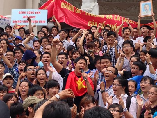 90 triệu dân Việt sát cánh cùng Chính phủ!
