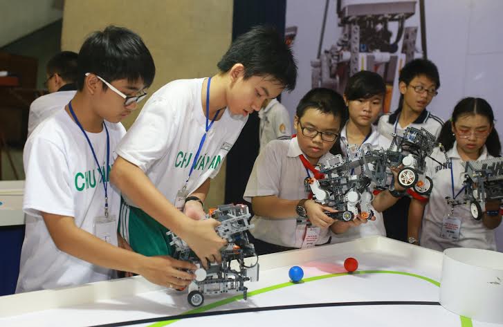 Hai đội tuyển tham dự Olympic Robot thế giới